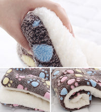 Pet Sleeping Mat Dog Bed Cat Bed Soft Hair Thickened Blanket Pad Fleece Home Washable Warm Bear Pattern Blanket Pet Supplies - Urban Pet Plaza 