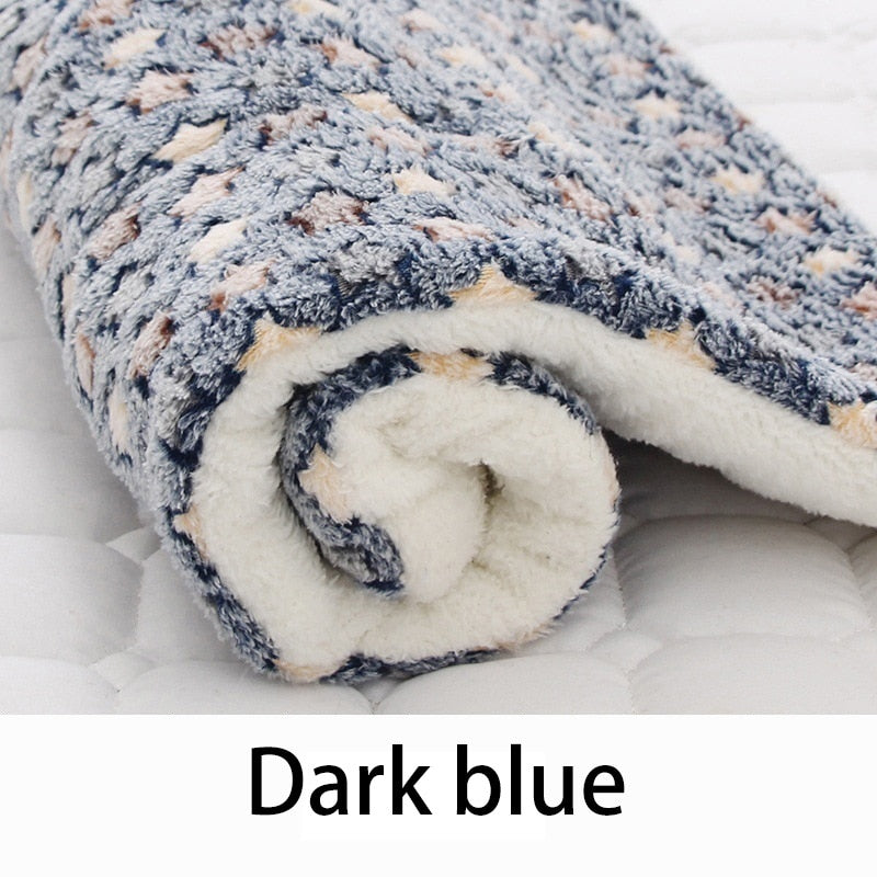 Pet Sleeping Mat Dog Bed Cat Bed Soft Hair Thickened Blanket Pad Fleece Home Washable Warm Bear Pattern Blanket Pet Supplies - Urban Pet Plaza 